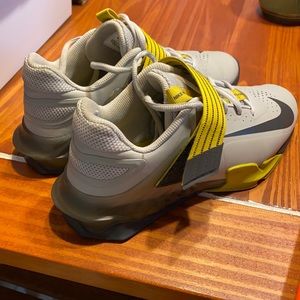 Nike savaleo weightlifting shoes
